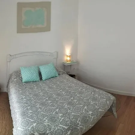 Apartment Souvenirs Ii *